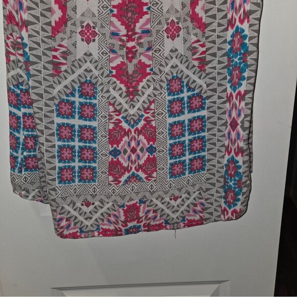 Tribal Beaded Neckline Boho Sleeveless Blouse - Picture 4 of 12